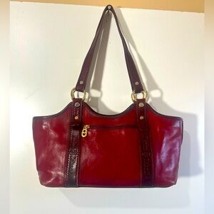 MARINO ORLANDI VINTAGE ITALIAN LEATHER SHOULDER BAG IN BURGUNDY SHADS
